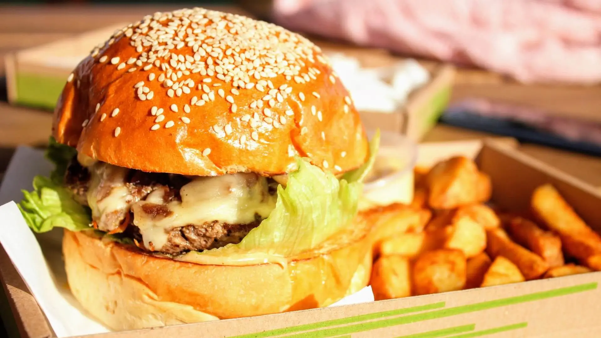 Alimentos que causam espinhas: Fast Food